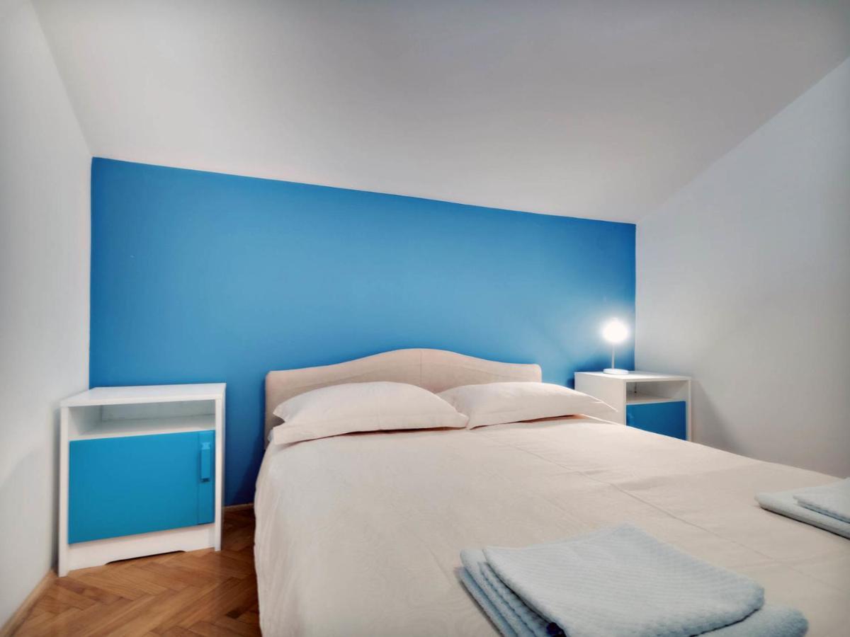 Apartments Zizic Vodice Rom bilde