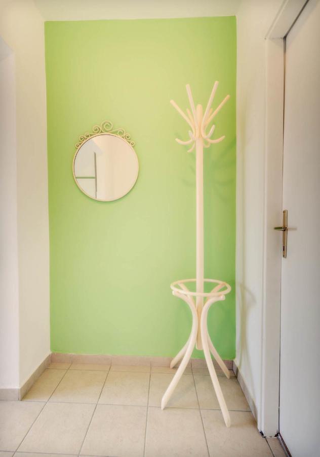 Apartments Zizic Vodice Rom bilde
