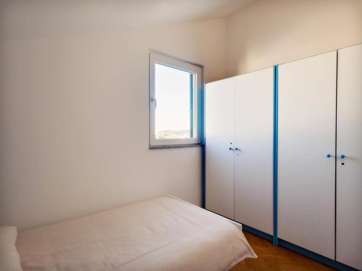 Apartments Zizic Vodice Rom bilde